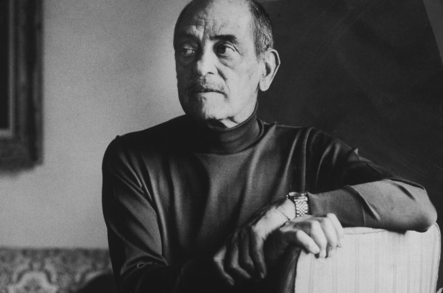 파일:external/www.idolmag.co.uk/Luis-Bunuel.jpg