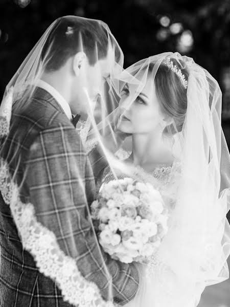 Fotógrafo de casamento Elena Chelysheva (elena). Foto de 19 de novembro 2019