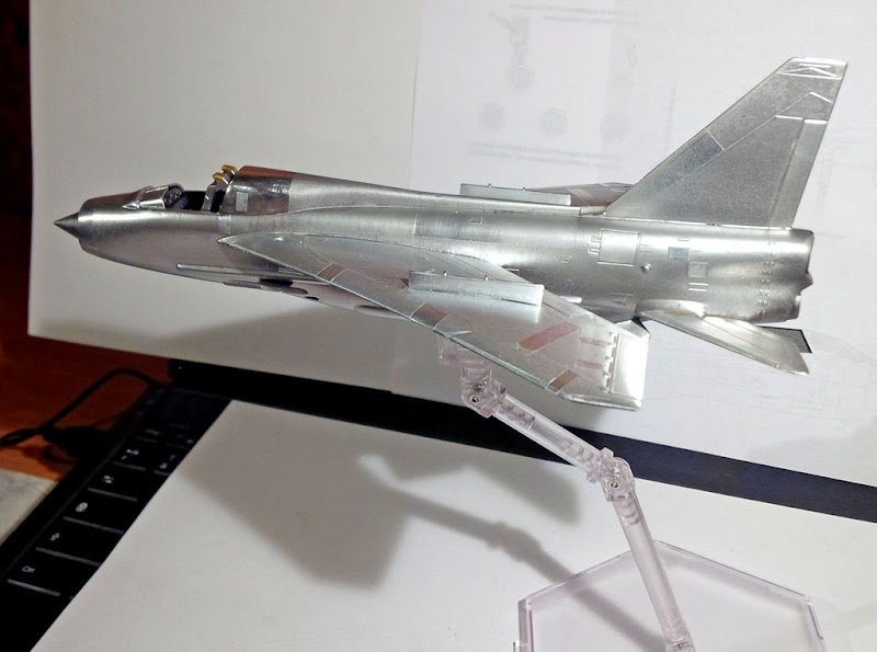 Miss Louise et ses potes: [ESCI] 1/72 - North American F-100D Super Sabre  "Pretty Penny" - Page 11 IMG_20151125_172139