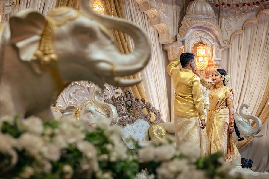 Fotógrafo de casamento Thirukumaran Murugaya (thiru). Foto de 12 de agosto 2022