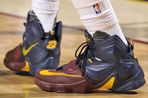 LeBron James Debuts Faded LeBron 13 Cavs PE in Win vs Spurs