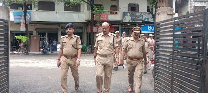 जौनपुर अपर पुलिस अधीक्षक ने शाहगंज सीओ के साथ भारी पुलिस बल के साथ किया पैदल गस्त 