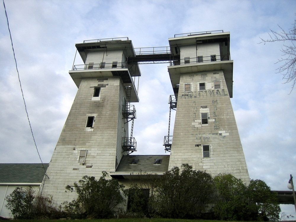 twin-towers-irish-hills-2