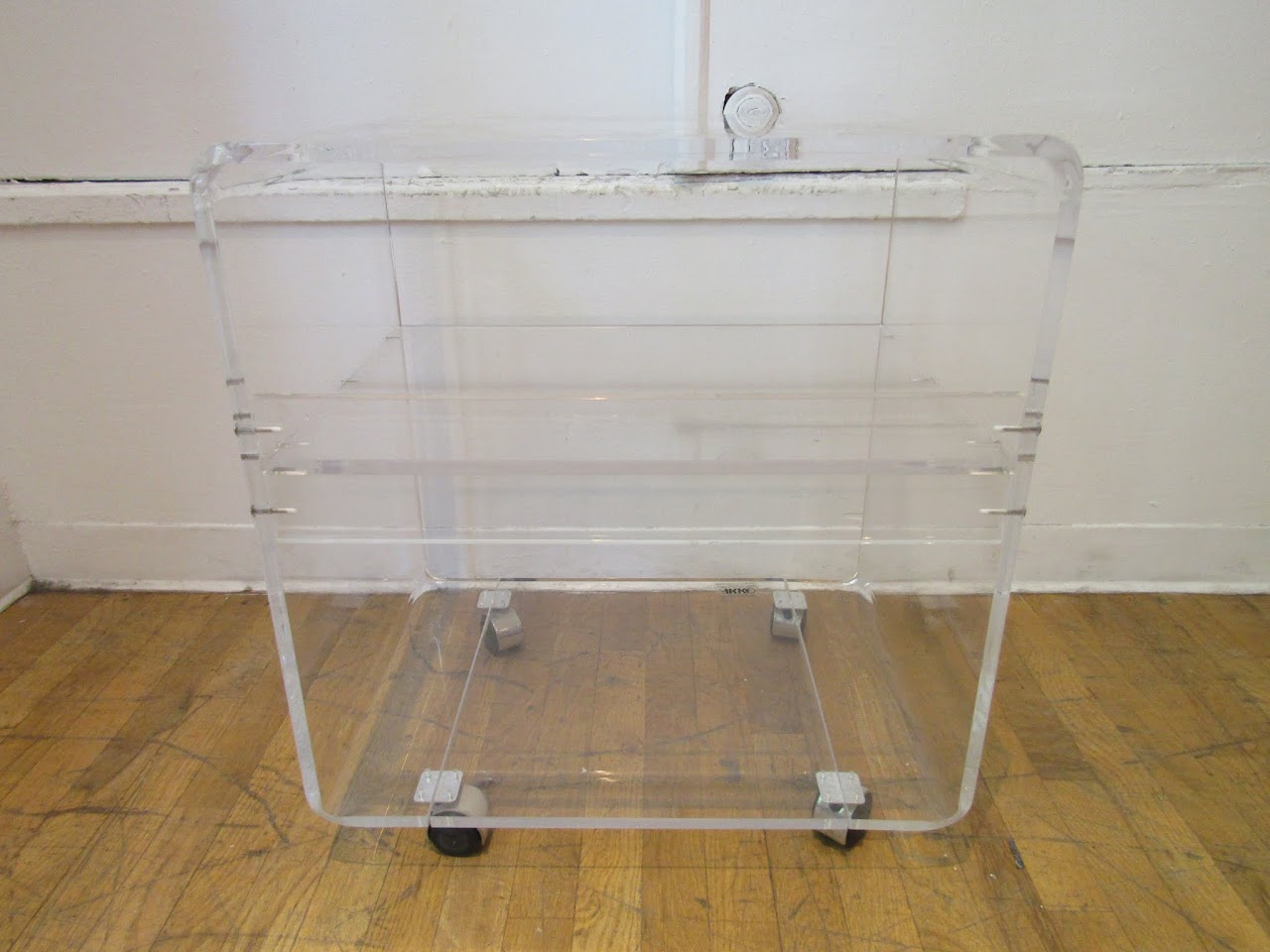 AKKO Lucite Cart