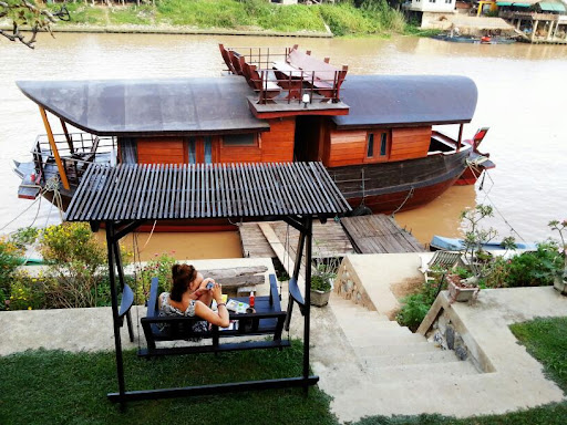Ayothaya Riverside House