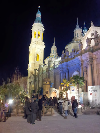 Belén a la puerta de la Basílica del Pilar - Zaragoza