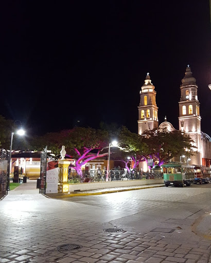 Iglesia Divina Providencia, Calle 10 150, Pablo García, 24080 Campeche, Camp., México, Iglesia | CAMP