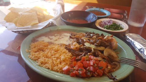 Mexican Restaurant «Los Broncos Mexican Restaurant», reviews and photos, 4510 Jonesboro Rd, Forest Park, GA 30297, USA