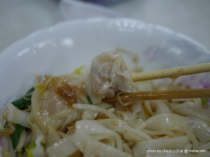 【食記】桃園添蓮小吃館@龍潭 : 三十年的小吃店? 呃,是靠近醫院所以都煮得很軟爛嗎? 中式 區域 午餐 台式 晚餐 桃園市 水餃&煎餃&鍋貼 牛肉麵 肉圓 飲食/食記/吃吃喝喝 麵食類 龍潭區 