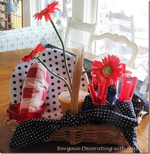 Picnic Basekt-Bargain Decorating with Laurie