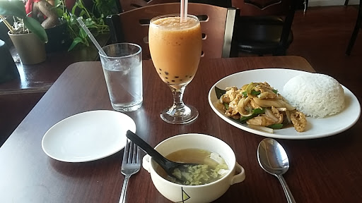 Thai Restaurant «Golden Triangle», reviews and photos, 610 S 5th St, Philadelphia, PA 19147, USA