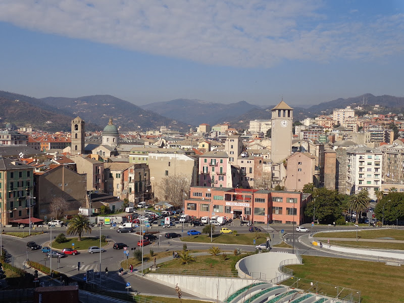 А включите-ка мне усилители качки! А подайте-ка белых пиджаков. Costa Paсifica февраль 13г