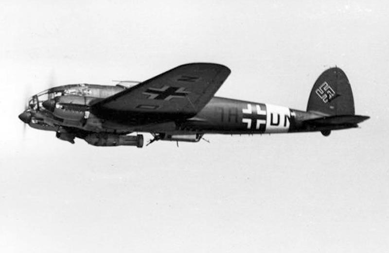 파일:external/www.militaryfactory.com/heinkel-he111-medium-bomber.jpg