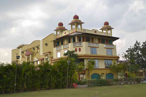 Vishwas Hotel, 18, Bhopal Square, Itawa, Dewas, Madhya Pradesh 455001, India, Hotel, state MP