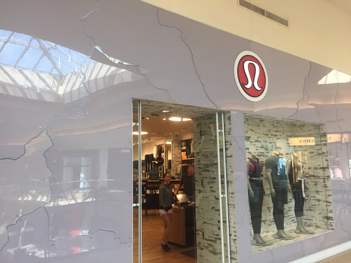 Sportswear Store «lululemon», reviews and photos, 2223 N Westshore Blvd #264, Tampa, FL 33607, USA