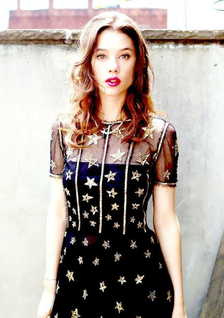 Astrid Bergès-Frisbey Awesome Profile Pics