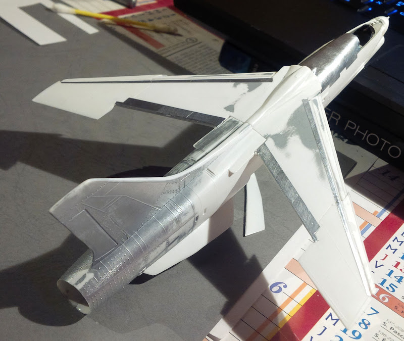 Vought F8 Heller : Le Cruz 1/72 IMG_20151113_184155