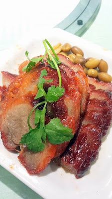 BBQ Pork. Dim sum at King Hua Restaurant in Alhambra, a mixture of push carts and being able to order off the menu for the best of both worlds in dim sum eating adventures in Los Angeles