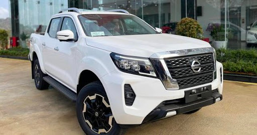Nissan Navara giảm sâu chưa từng thấy: Giá thấp nhất chỉ còn 634 triệu đồng, gồng mình đấu Ford Ranger Nissan Navara giảm sâu chưa từng thấy: Giá thấp nhất chỉ còn 634 triệu đồng, gồng mình đấu Ford Ranger