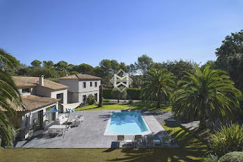 villa à Mougins (06)