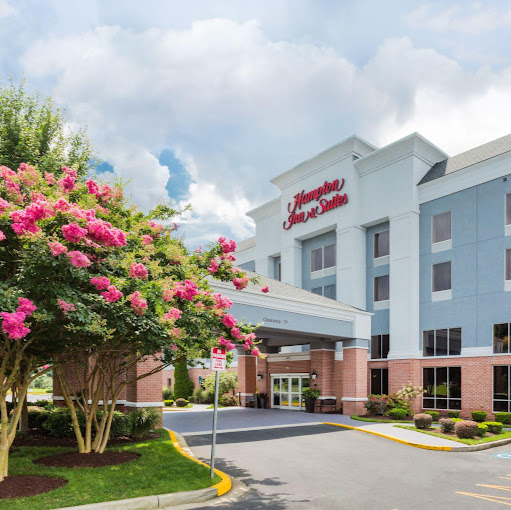 Hampton Inn & Suites Salisbury/Fruitland logo