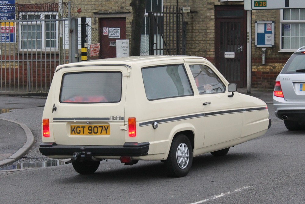 파일:external/upload.wikimedia.org/1982_Reliant_Rialto_GLS_Estate_(15819603281).jpg