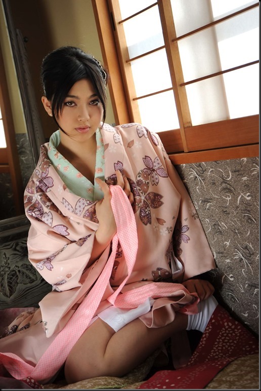 Saori Hara in Kimono_246748-0044