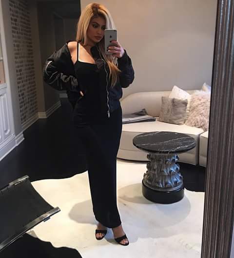 Kylie Jenner Whatsapp Pics