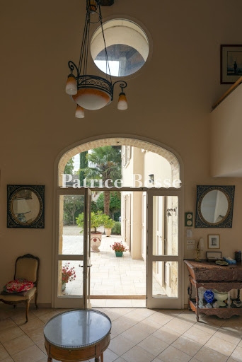 Maison avec piscine et jardin 3