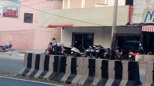 Mahindra Two Wheeler Show Room, RK Puram Rd, Gandhi Nagar, AVM Residency, Sri colony, Dr AS Rao Nagar, Secunderabad, Telangana 500056, India, Two_Wheeler_Dealer, state TS