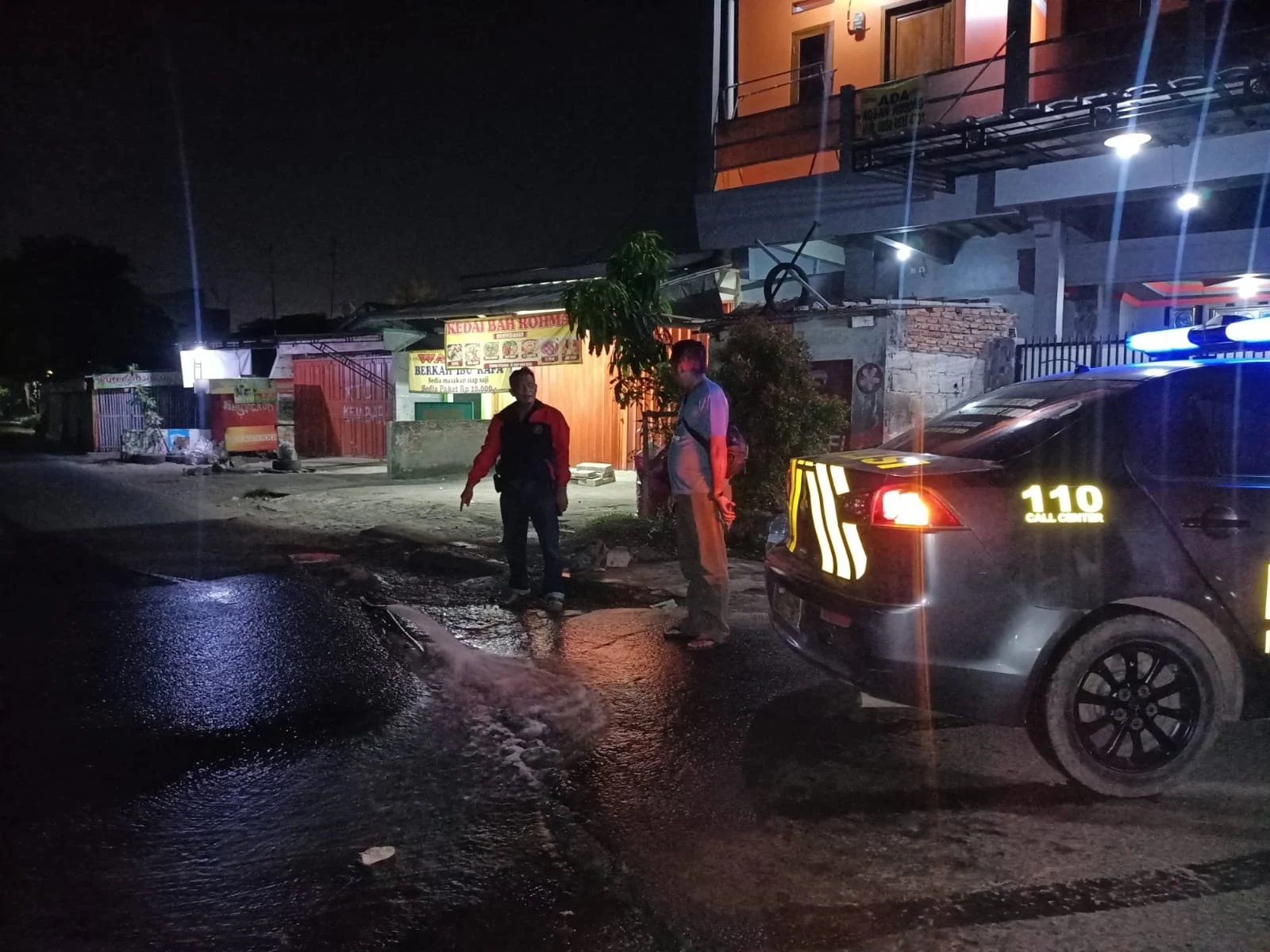 Ada Kebocoran Pipa Air di Telukjambe Timur Karawang