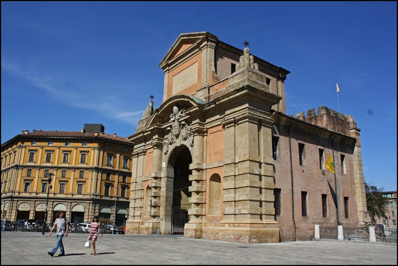 Porta Galliera, Bologna