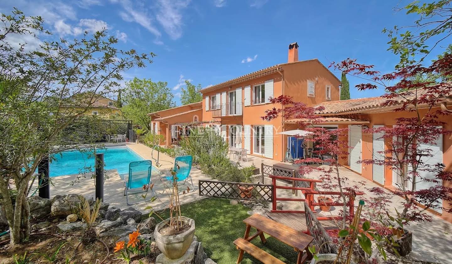 Villa with pool Fayence