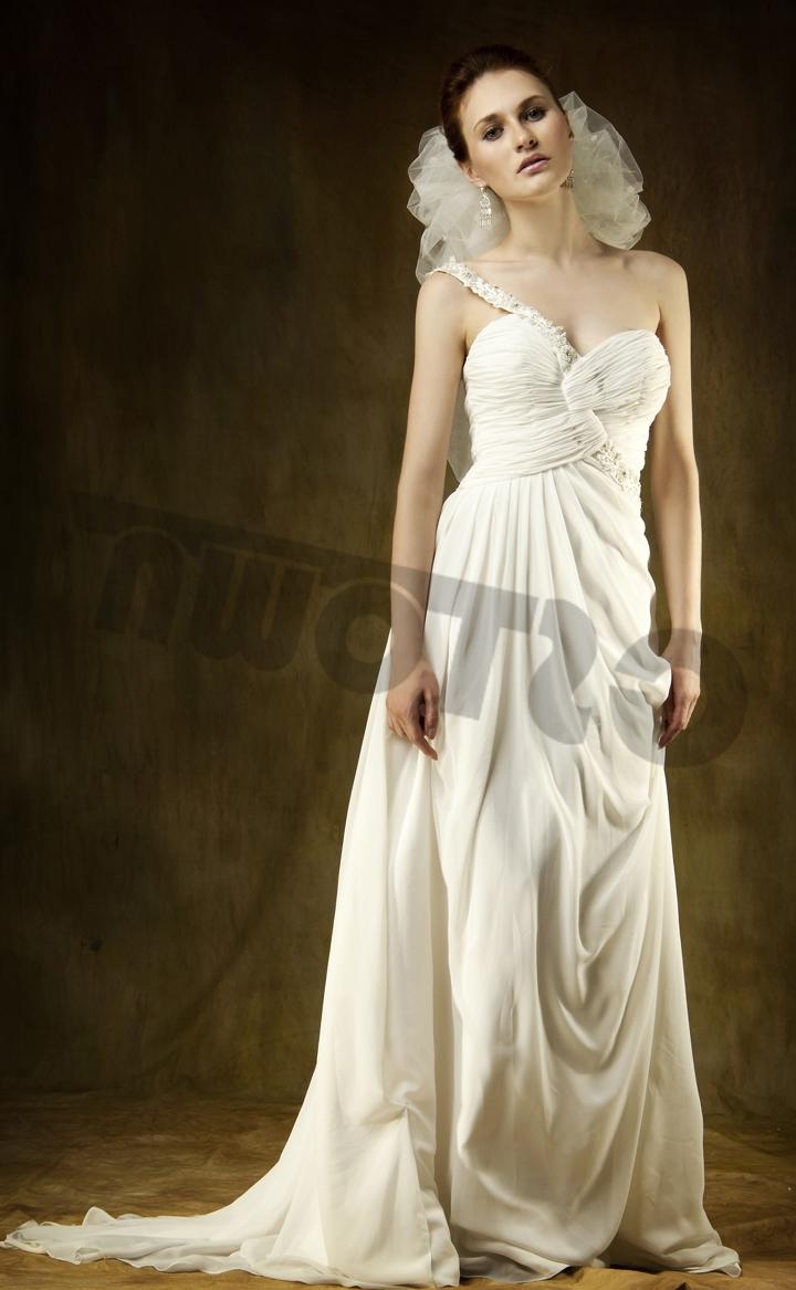 One-shoulder Strapless