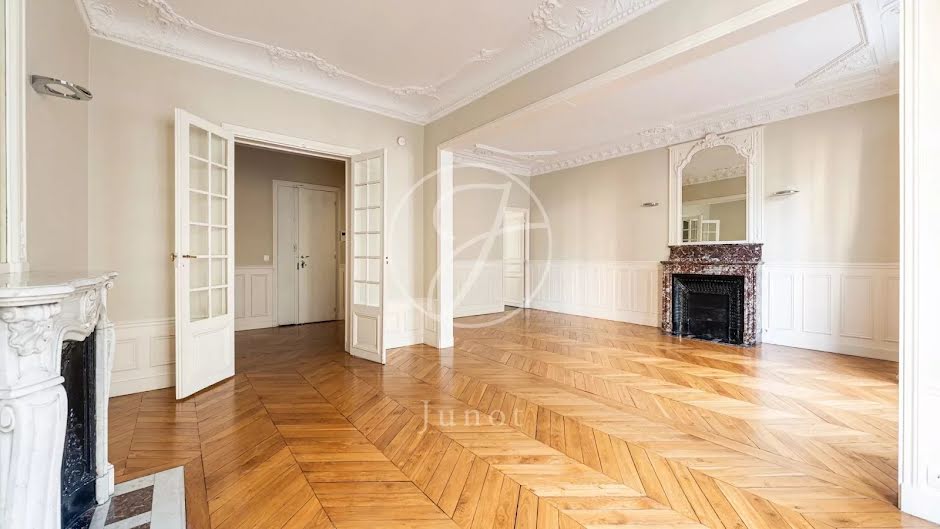 Location  appartement 5 pièces 144.06 m² à Paris 18ème (75018), 4 507 €