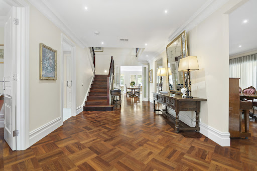 Maison avec piscine et jardin 5