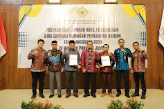 Ketua DPRD Bersama Bupati Tanjab Barat Terima Opini WTP Dari BPK-RI Provinsi Jambi 