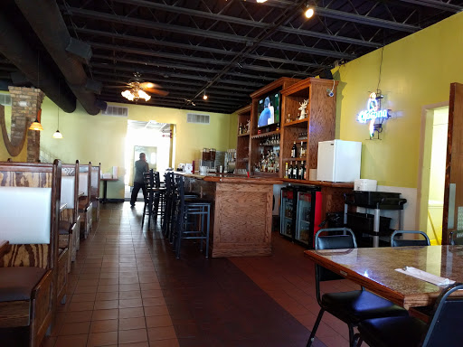 Mexican Restaurant «La Villa Mexican Restaurant», reviews and photos, 30 School St, Carlisle, IA 50047, USA