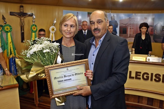Paulo Sérgio Barros - Vânia Seeger Paulo Sérgio Barros - Vânia Seeger