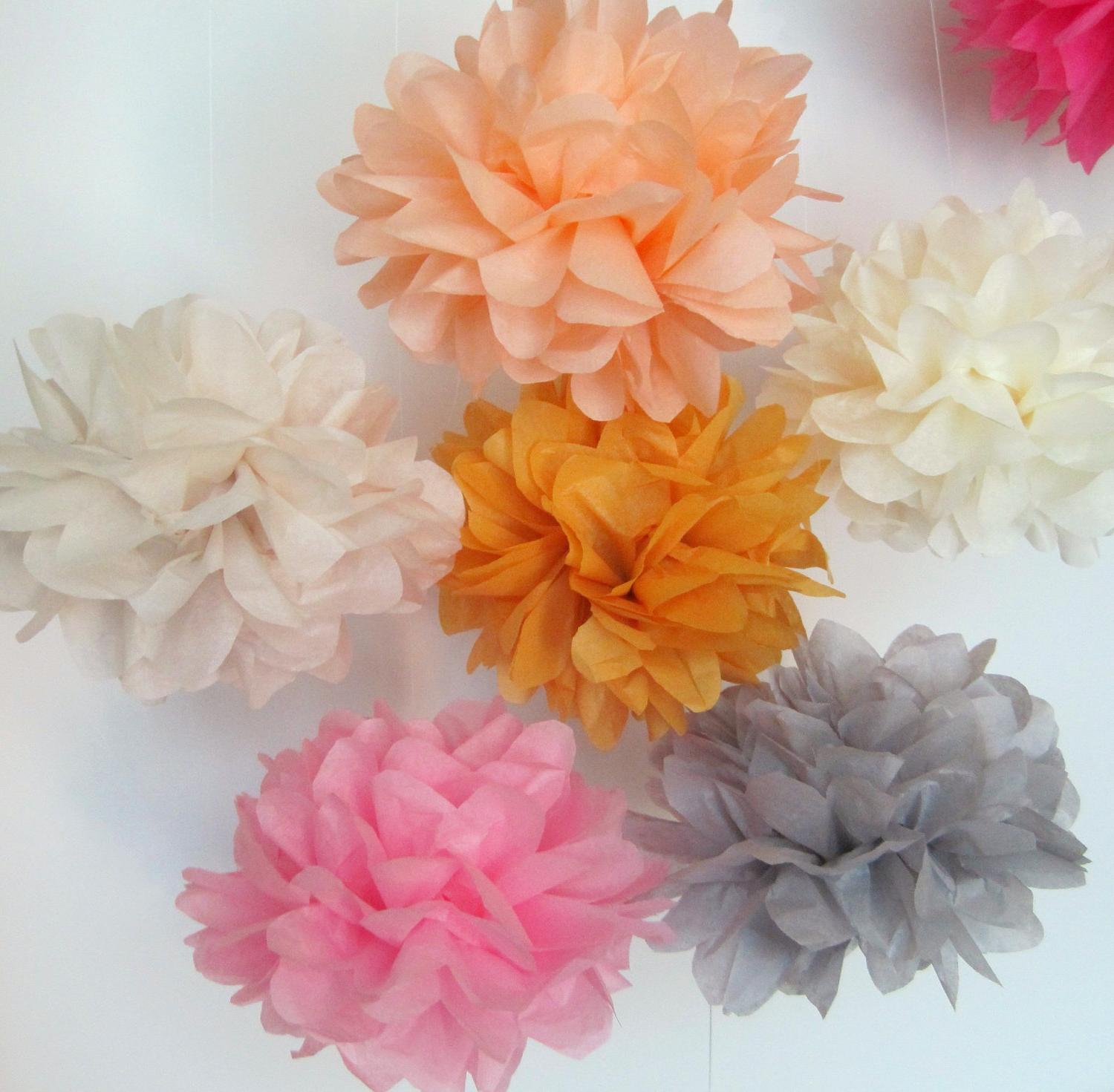 40 Paper Pom Poms.........Wedding Decoration. From PomGoddess