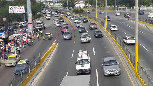 Obras Públicas ampliará kilómetro 9 de la autopista Duarte