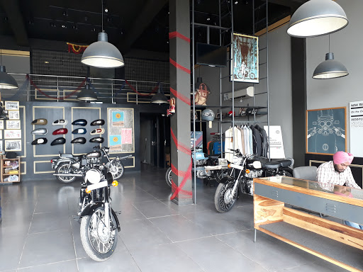 Kishori Automobiles (Royal Enfield), Opposite Twin City Motors,, Grand Trunk Rd, Nasrali, Mandi Gobindgarh, Punjab 147301, India, Motorbike_Shop, state PB