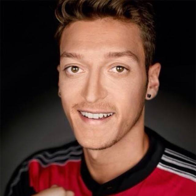 Mesut Ozil Dp Profile Pics