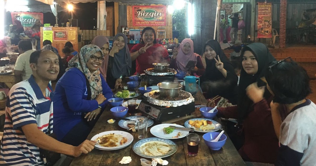 kopi susu Mini gathering gadis semasa @Rizqin Steamboat & Grill