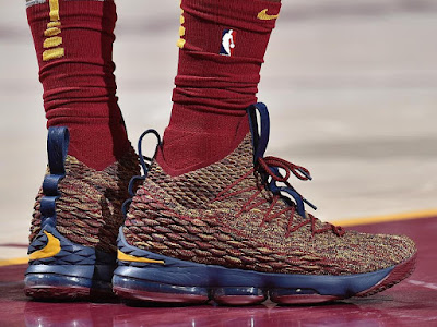 lebron james scarpe 2018