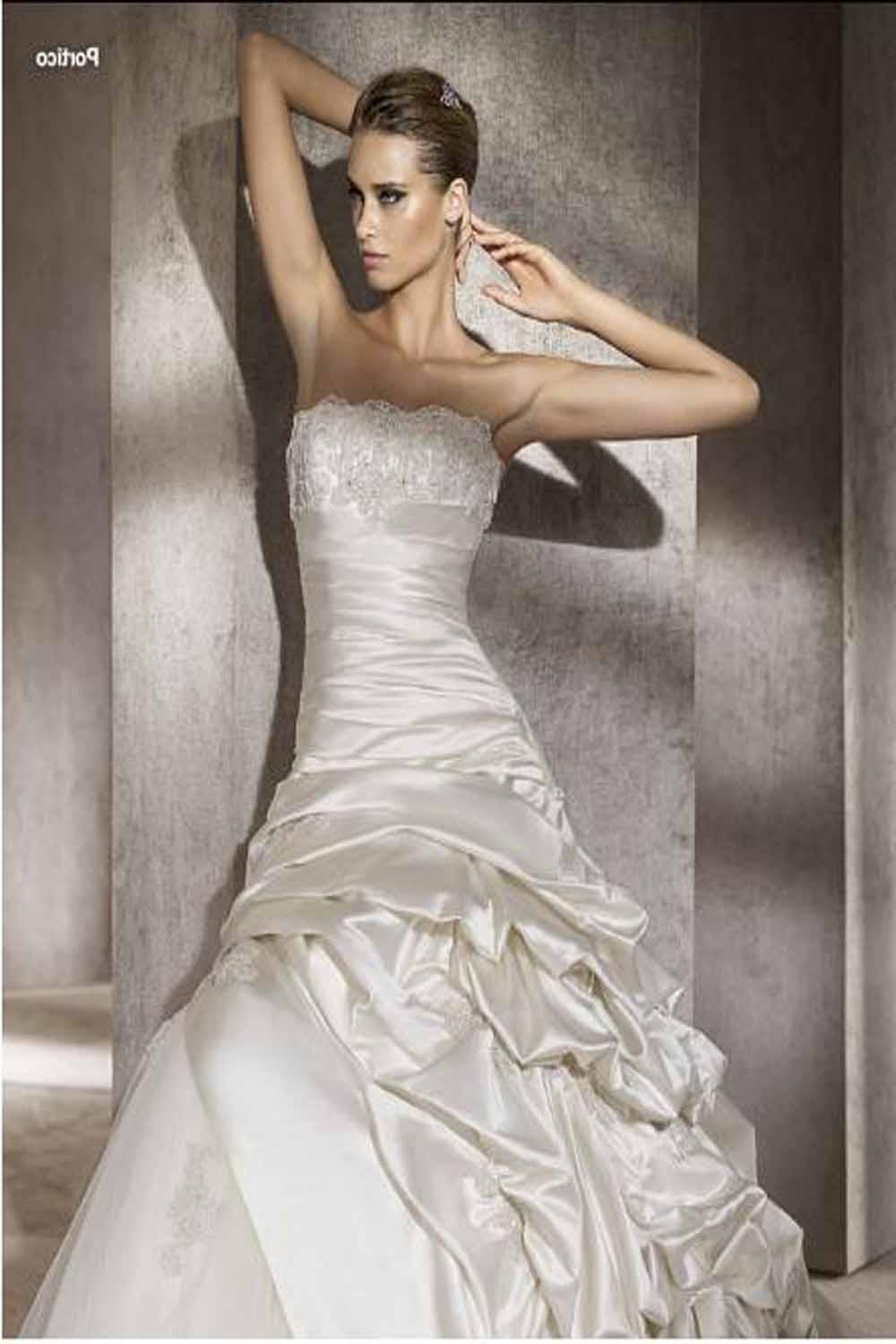 Ball-Gowns-Wedding-Dresses-