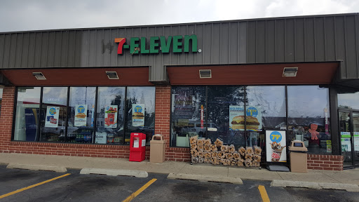 Convenience Store «7-Eleven», reviews and photos, 3932 25th Ave, Schiller Park, IL 60176, USA