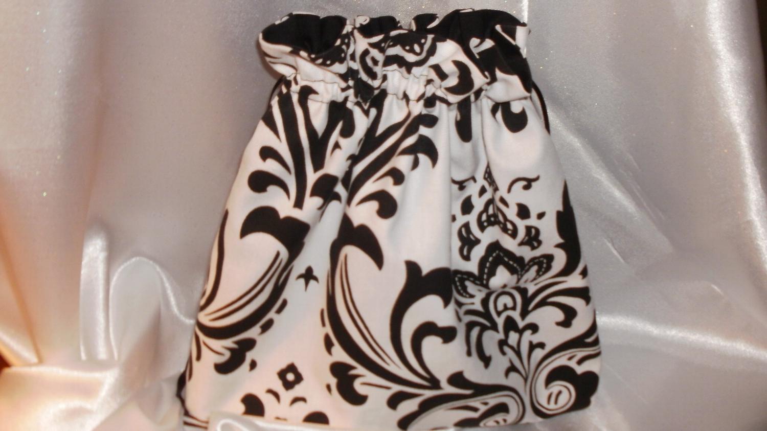 MONEY BAG Damask Black and