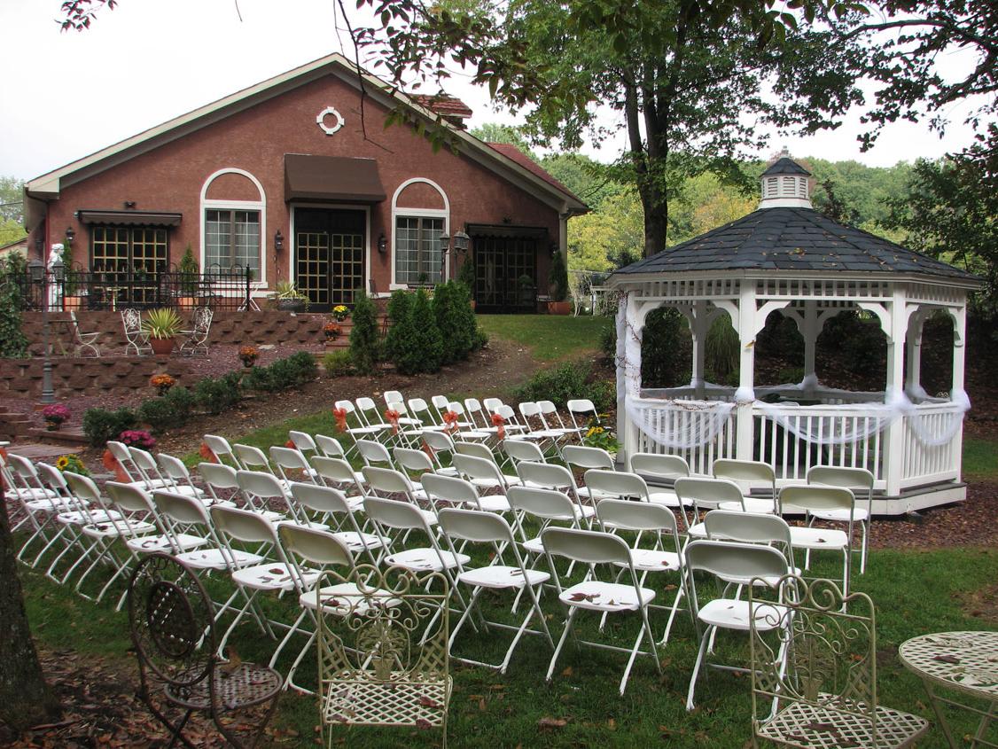 gazebo wedding decoration