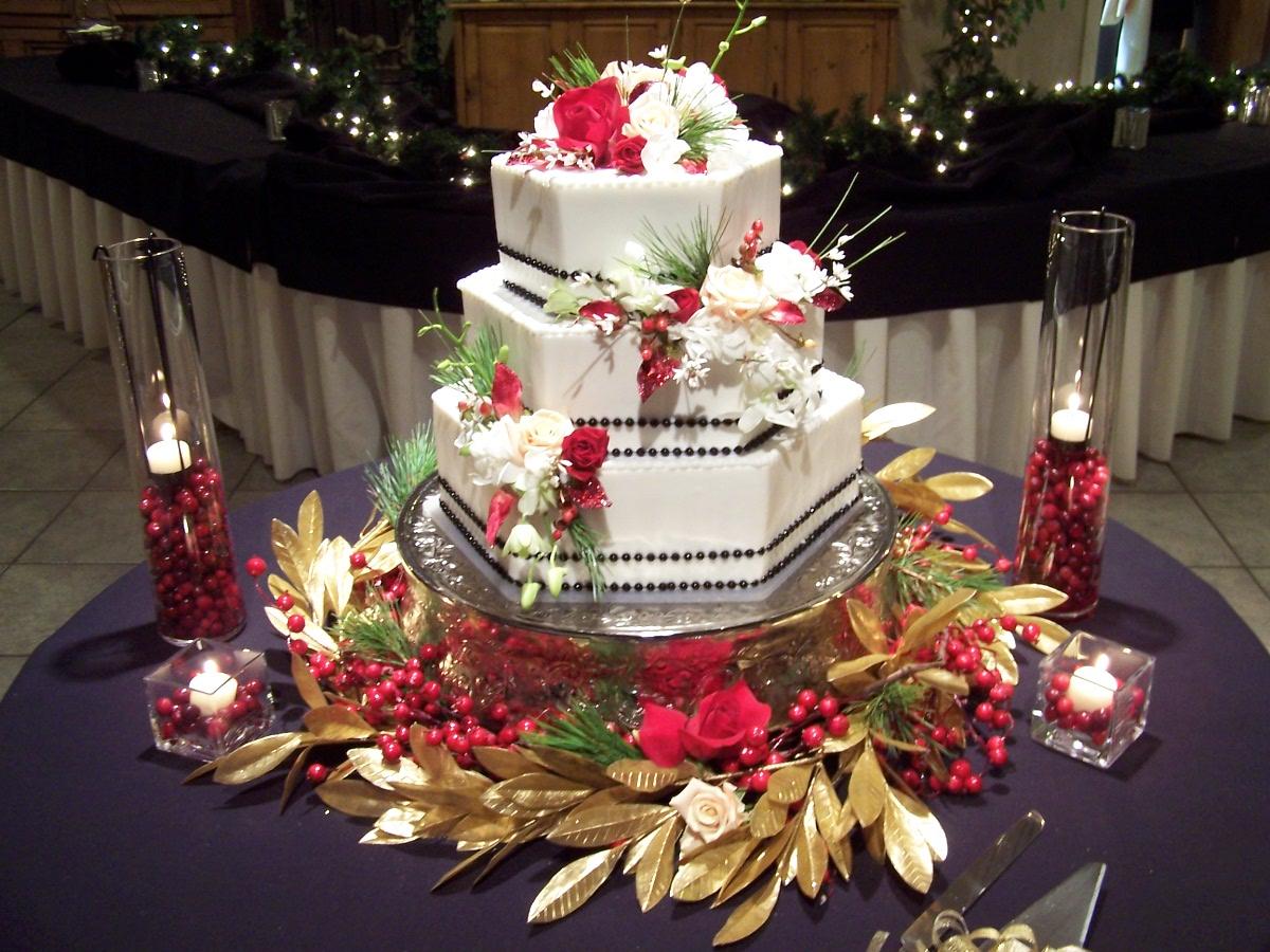 Christmas Wedding Cake